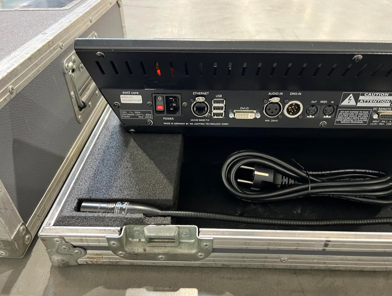 MA Lighting dot2 core incl. case