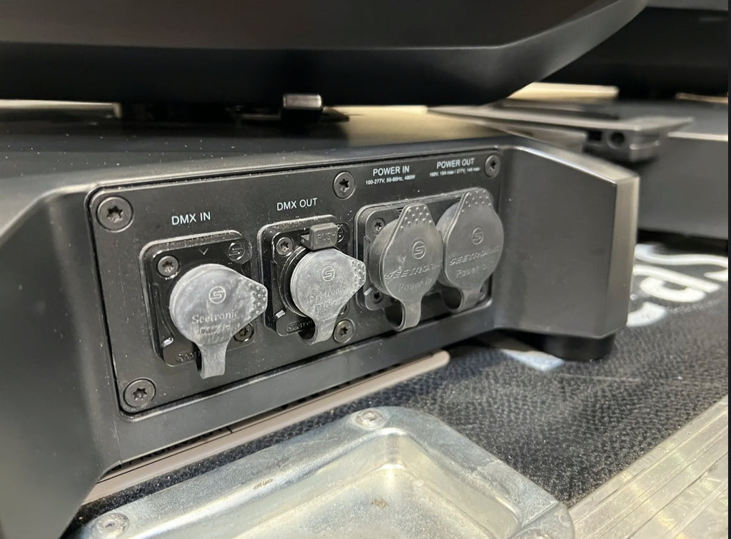 KME PANO line array: 8x QL906 + 4x QL1215 + 2x frame