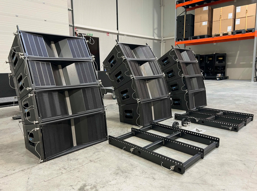 KME PANO line array: 8x QL906 + 4x QL1215 + 2x frame