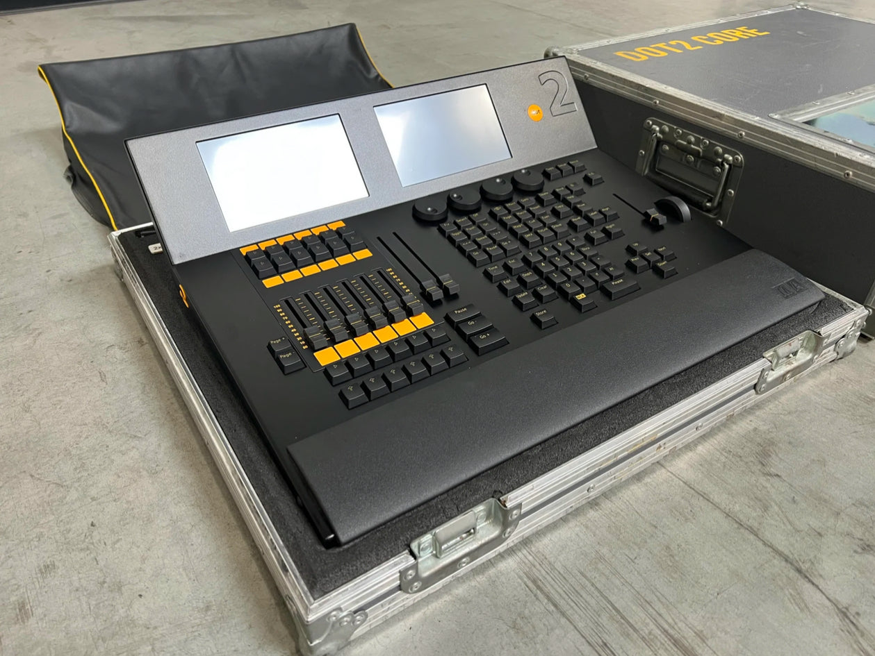 MA Lighting dot2 core incl. case