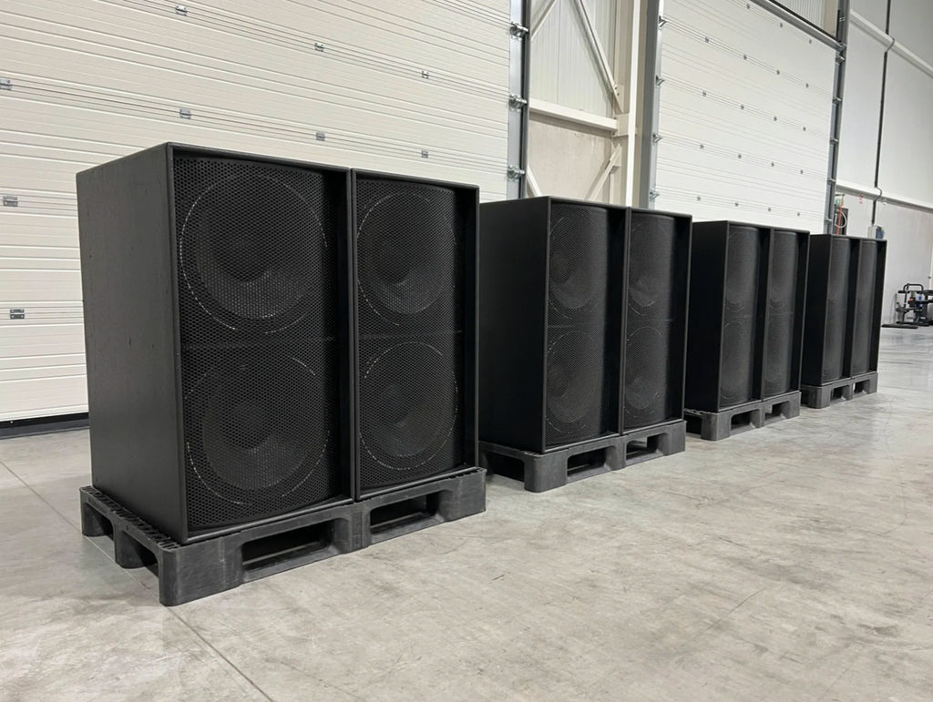 Martin Audio WS218X 2x18" sub (maritime installation) (8x)
