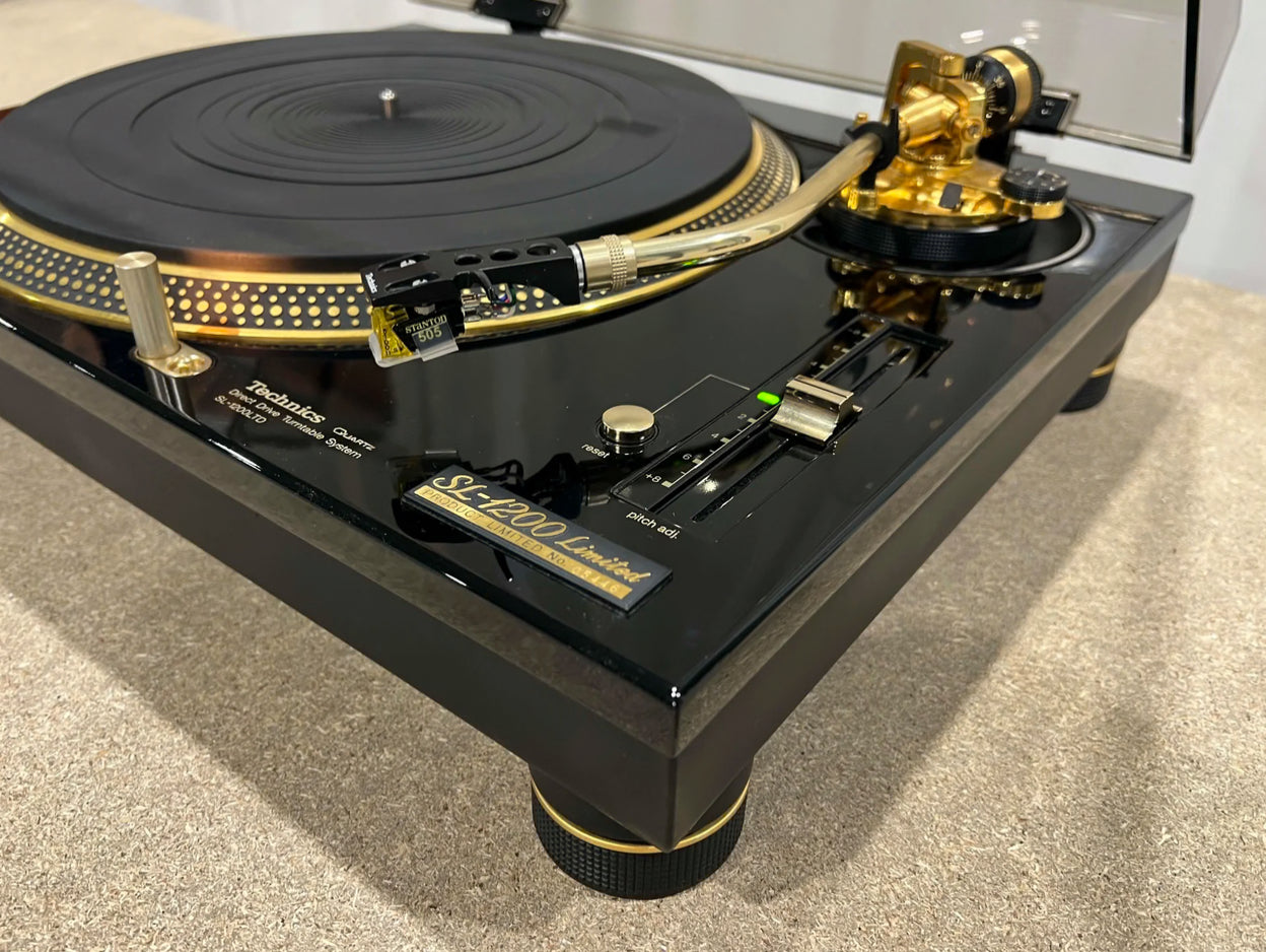 Technics SL-1200LTD from private collection