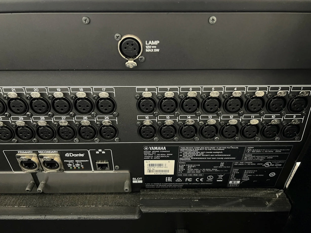 Yamaha QL5 incl. case (2x)