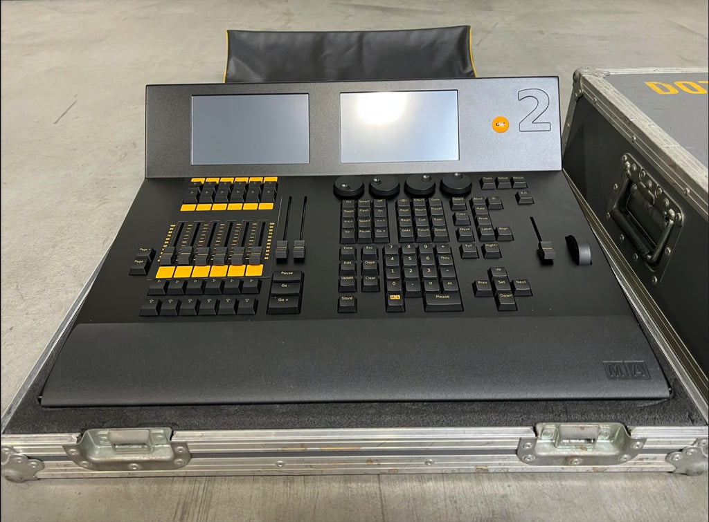 MA Lighting dot2 core incl. case