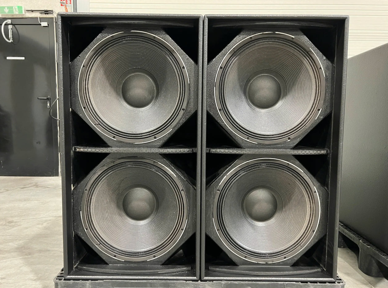 Martin Audio WS218X 2x18" sub (maritime installation) (8x)