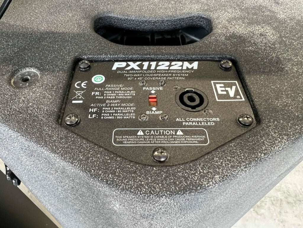 Electro-Voice (EV): 2x Rx118S 2x PX1122M 2x CP4000S 1xDC-One