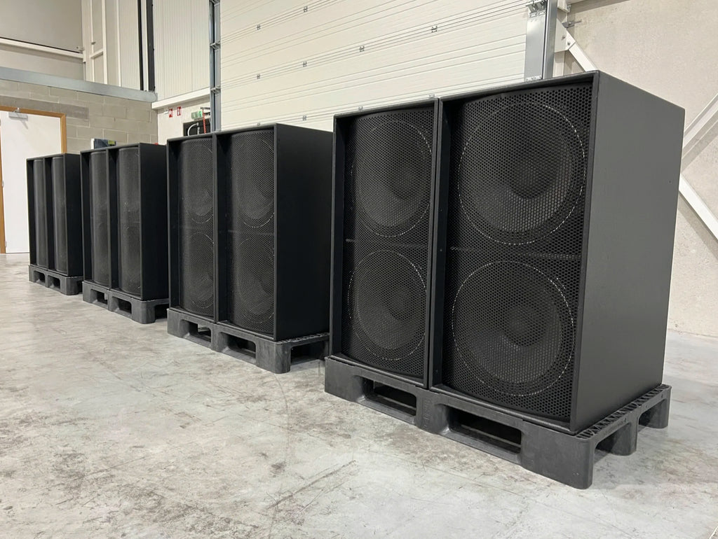 Martin Audio WS218X 2x18" sub (maritime installation) (8x)