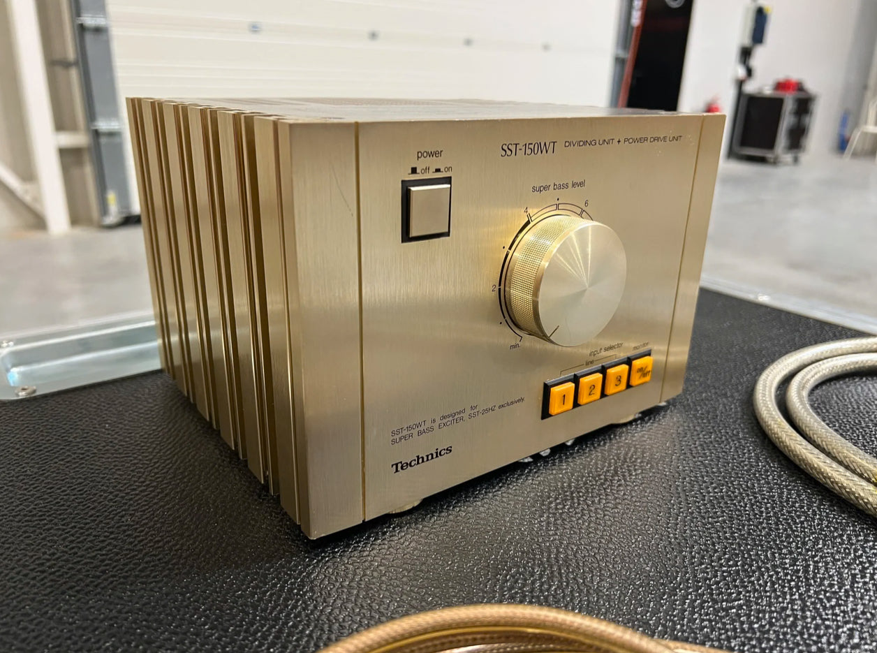 Technics SST-25HZ Super Bass Exciter + SST-150WT Amp