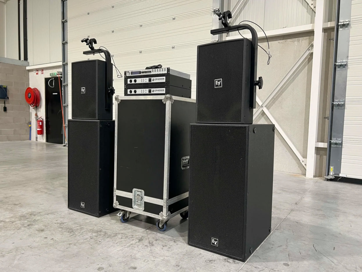 Electro-Voice (EV): 2x Rx118S 2x PX1122M 2x CP4000S 1xDC-One
