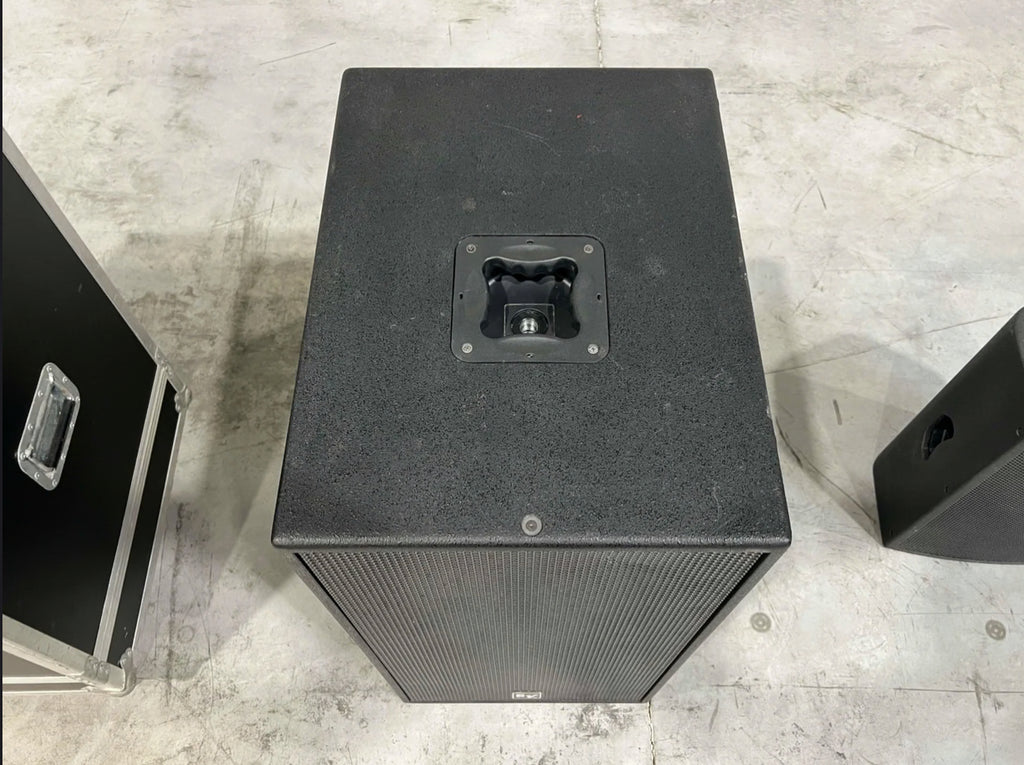 Electro-Voice (EV): 2x Rx118S 2x PX1122M 2x CP4000S 1xDC-One