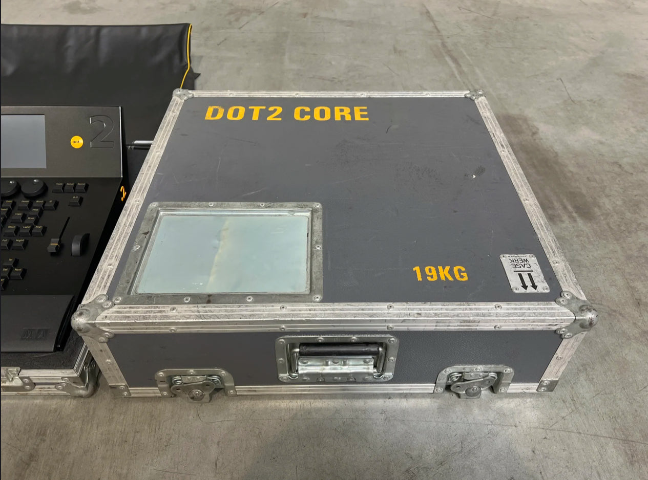 MA Lighting dot2 core incl. case