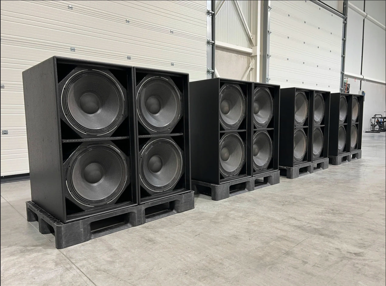 Martin Audio WS218X 2x18" sub (maritime installation) (8x)