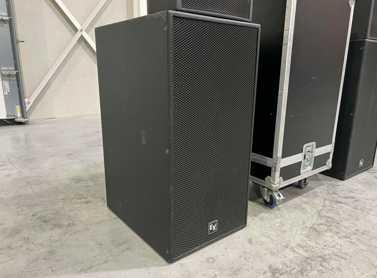 Electro-Voice (EV): 2x Rx118S 2x PX1122M 2x CP4000S 1xDC-One