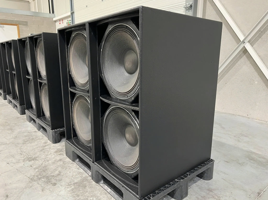 Martin Audio WS218X 2x18" sub (maritime installation) (8x)
