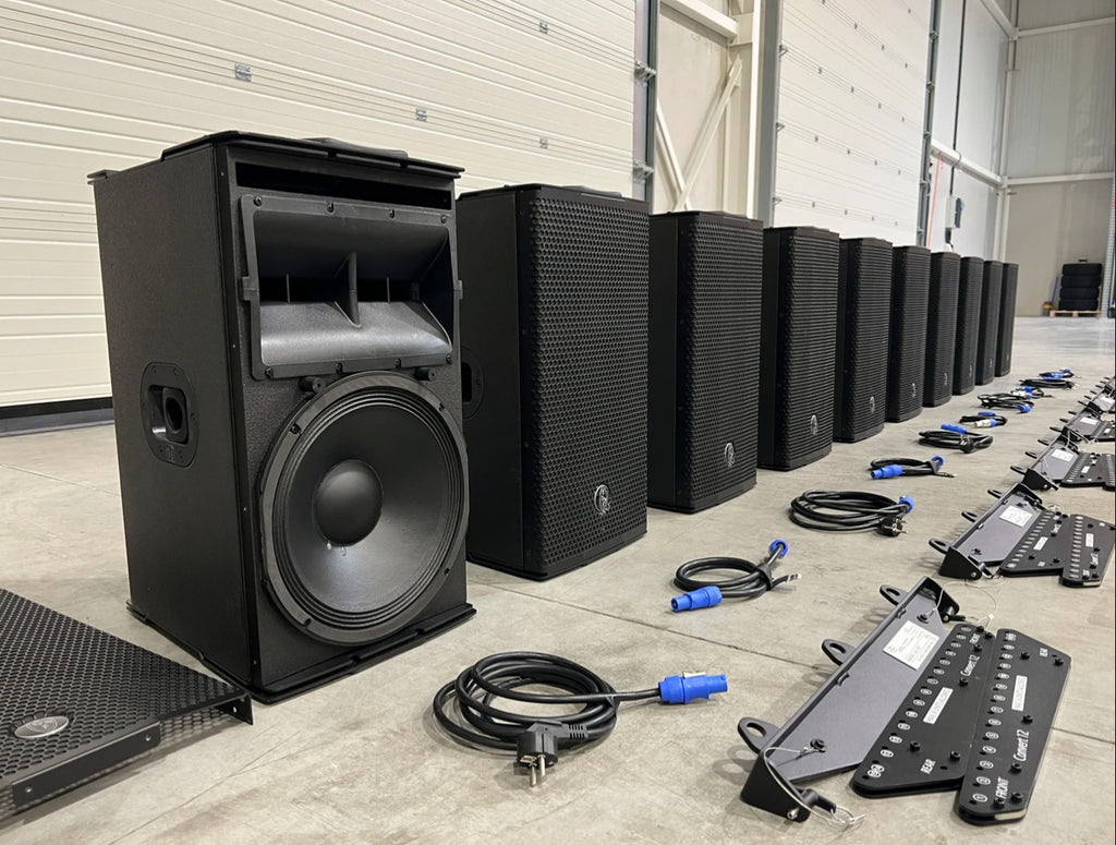 10x D.A.S. Audio Convert 12A 12"/2x1,75" powered array