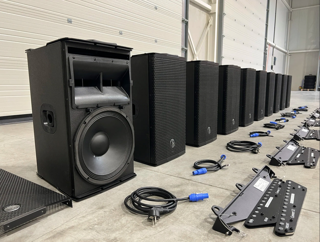 10x D.A.S. Audio Convert 12A 12"/2x1,75" powered array