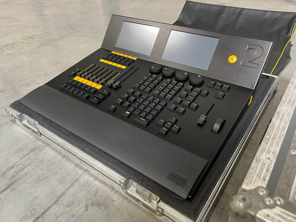 MA Lighting dot2 core incl. case