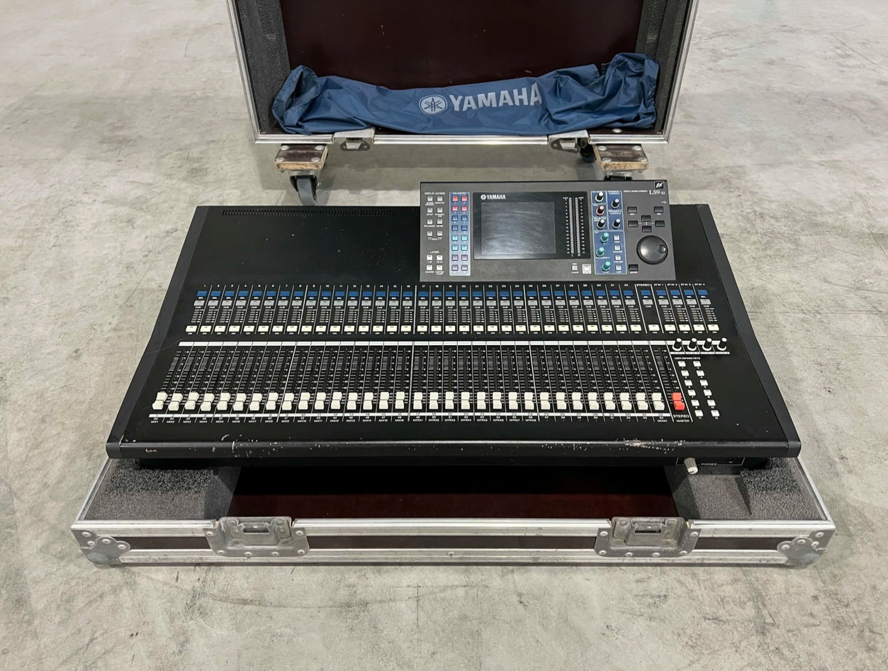 Yamaha LS9 incl. flightcase